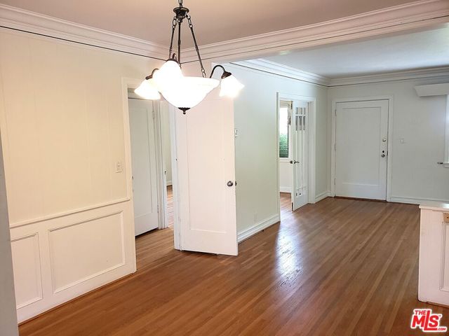 1710 Oakwood Street, Pasadena CA: https://media.crmls.org/mediaz/8504675c-8a97-4674-bf36-b8ea56307d9d.jpg