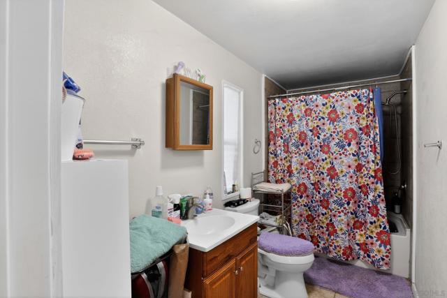 16522 Stagecoach, Corning CA: https://media.crmls.org/mediaz/8504a6cf-72fe-4dfb-abd4-3b037f41d232.jpg