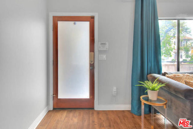 1821 S Sycamore Avenue, Los Angeles CA: https://media.crmls.org/mediaz/85062826-d184-4ad2-bf91-3fa052c80d00.jpg