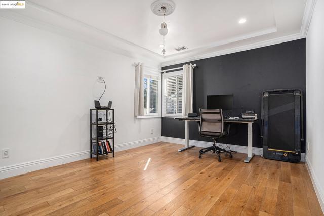 Image 8 of 19 For 1344 99th Ave