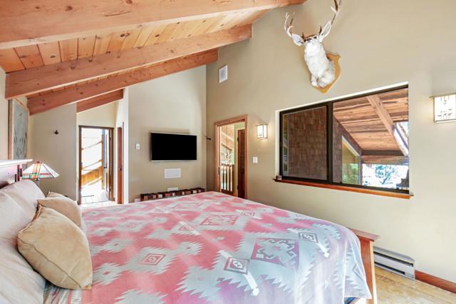 855 Oak Ridge Road, Los Gatos CA: https://media.crmls.org/mediaz/85068c37-ef39-4054-8e27-2bb58dfb8a9d.jpg