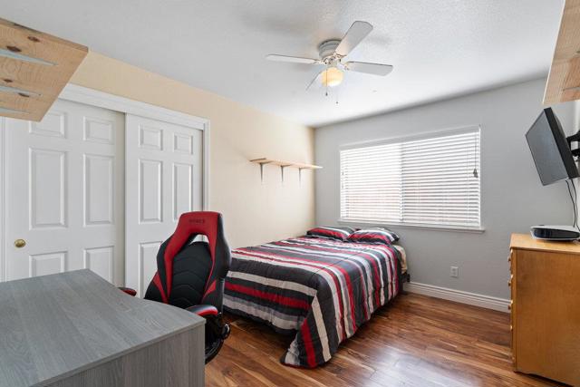 1091 Nez Perce Drive, Hollister CA: https://media.crmls.org/mediaz/8506f18c-1ed7-4da2-ac28-4ad63df68ef1.jpg