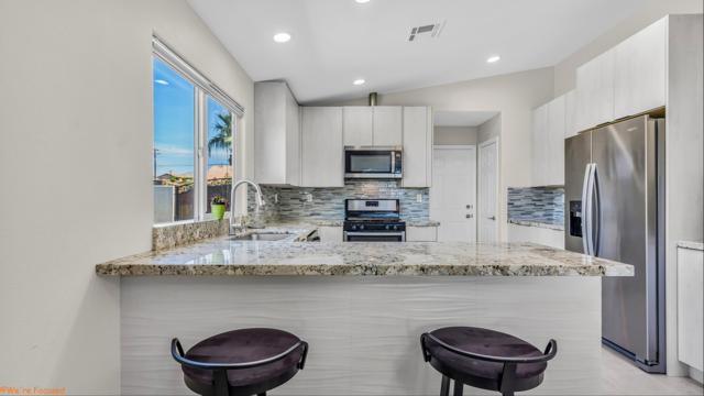68099 Via Domingo, Desert Hot Springs CA: https://media.crmls.org/mediaz/85073045-12ec-4a4a-886f-cb351807d40e.jpg