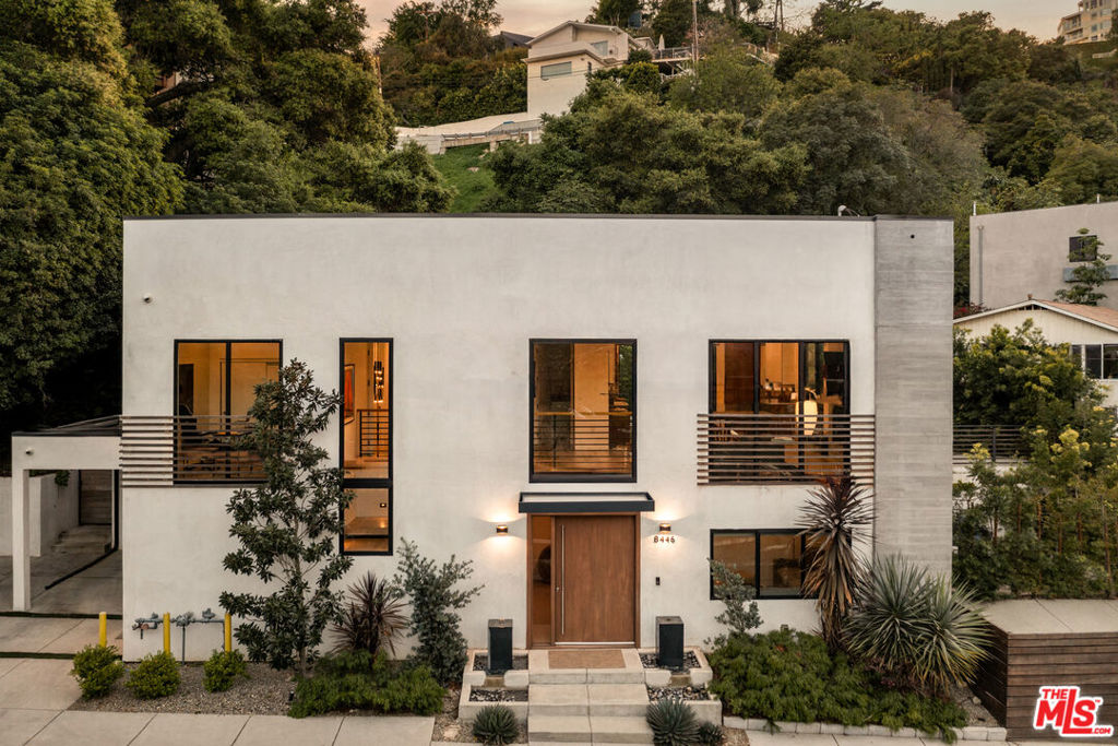8446 Kirkwood Drive