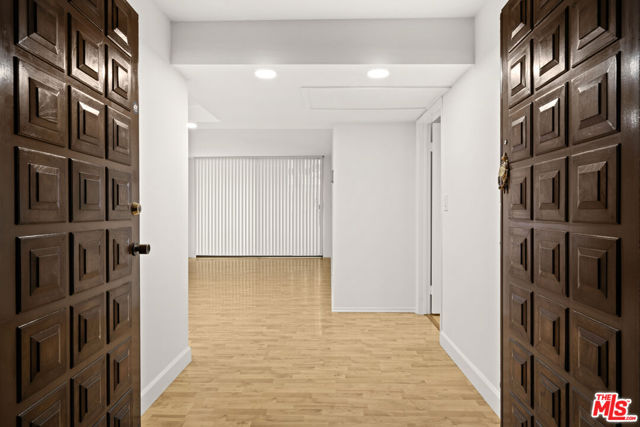 10535 Wilshire Boulevard, Los Angeles CA: https://media.crmls.org/mediaz/8508bb27-839c-4950-b4d7-a52b0dcf4df4.jpg