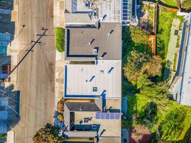 1033 Girard Street, San Francisco CA: https://media.crmls.org/mediaz/8508ce8f-c8e3-4e39-b22e-ef7ebd44e97f.jpg