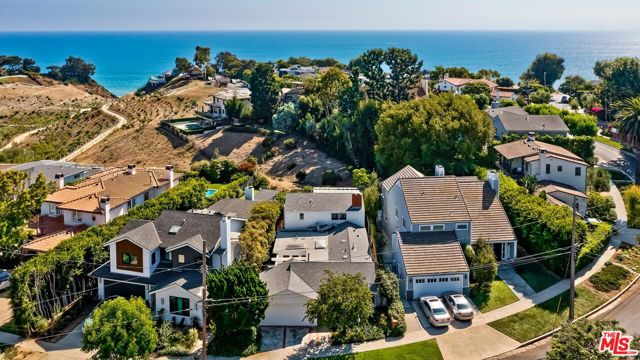 Drew Fenton | 424 Lombard Avenue Pacific Palisades CA | MLS: 6815653