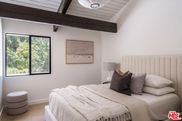 2313 Banyan Drive, Los Angeles CA: https://media.crmls.org/mediaz/8508d594-ce21-4b4b-95d7-0f630cb806eb.jpg