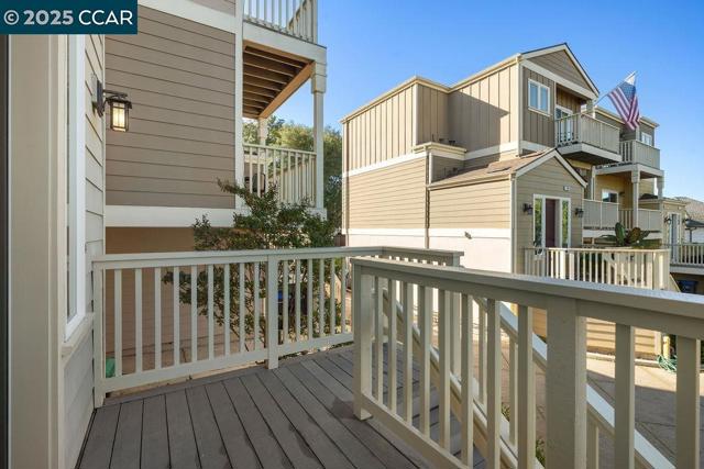 200 Valletta Ln, Pleasanton CA: https://media.crmls.org/mediaz/85098b2d-0317-463f-8b1e-f1e2309b942e.jpg