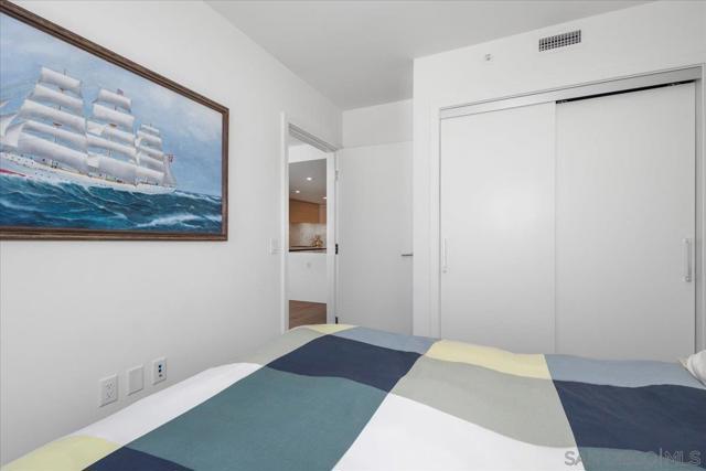 1388 Kettner Blvd, San Diego CA: https://media.crmls.org/mediaz/8509cea5-f5ba-4cd1-8f61-82f31bbba92c.jpg
