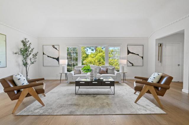 206 Frances Lane, Redwood City CA: https://media.crmls.org/mediaz/850a2f7b-cb31-4745-912b-d82301a5d6ed.jpg