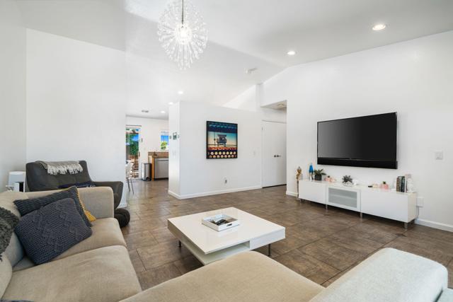47375 Mangrove Street, Indio CA: https://media.crmls.org/mediaz/850a3cf7-a382-4ad5-bfe1-ab65cad8b90f.jpg