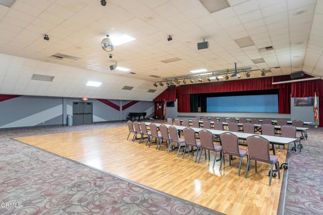 11225 Village 11, Camarillo CA: https://media.crmls.org/mediaz/850b09f2-dedc-4b47-86bb-f6f8347895ff.jpg