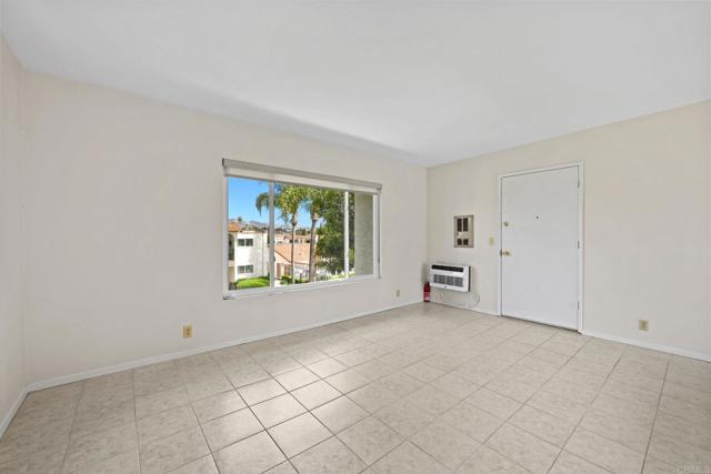 Detail Gallery Image 7 of 27 For 230 Candice Pl, Vista,  CA 92083 - 1 Beds | 1 Baths