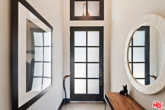 3631 Buena Park Drive, Studio City CA: https://media.crmls.org/mediaz/850b8360-334e-4279-a805-d382435018d7.jpg