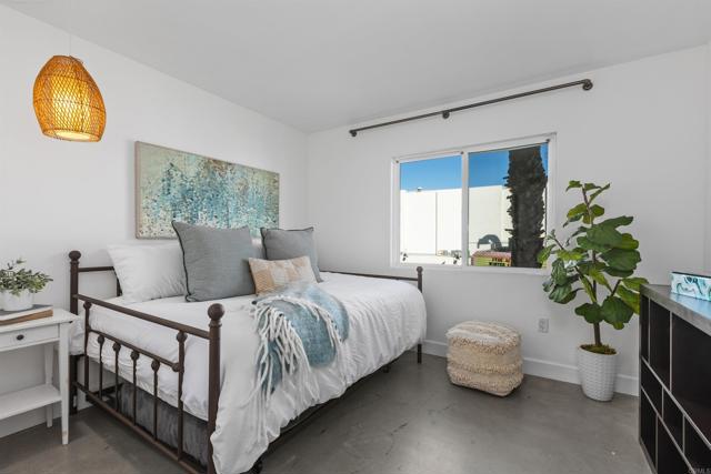 Detail Gallery Image 29 of 55 For 401 N Coast Hwy #301,  Oceanside,  CA 92054 - 3 Beds | 3 Baths