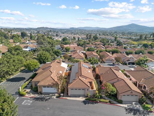1709 Doral Gln, Escondido CA: https://media.crmls.org/mediaz/850e836f-ae50-4310-afeb-c7deba6032b4.jpg