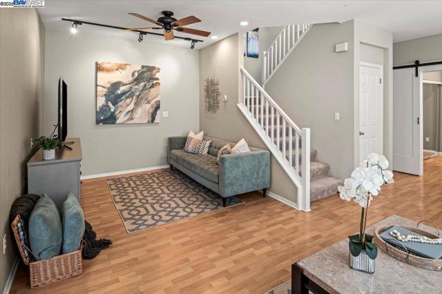 Image 6 of 53 For 23110 Canyon Terrace Dr