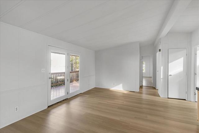 22 Canada Cove Avenue, Half Moon Bay CA: https://media.crmls.org/mediaz/850fc8f6-3b7a-4ea5-839e-cad88653f886.jpg