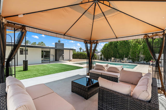 74279 Old Prospector Trail, Palm Desert CA: https://media.crmls.org/mediaz/85101a1b-0d08-49d3-859c-8737f8a32f93.jpg