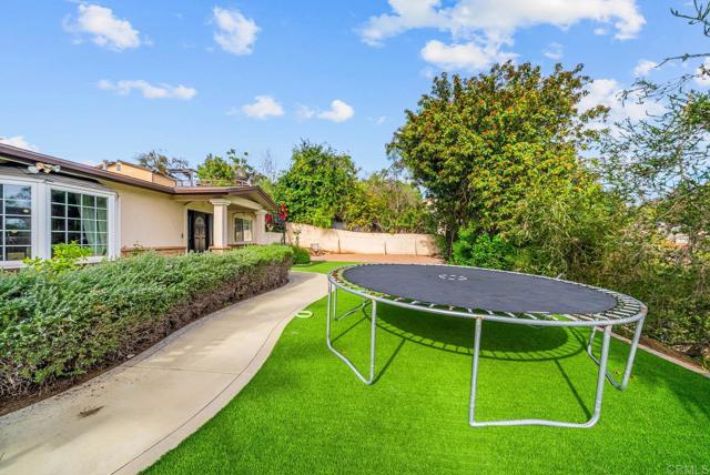 Detail Gallery Image 36 of 49 For 10820 Dutton Dr, La Mesa,  CA 91941 - 4 Beds | 2 Baths