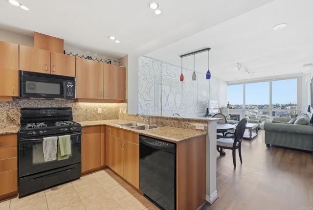 Detail Gallery Image 8 of 51 For 300 W Beech St #1706,  San Diego,  CA 92101 - 1 Beds | 1 Baths