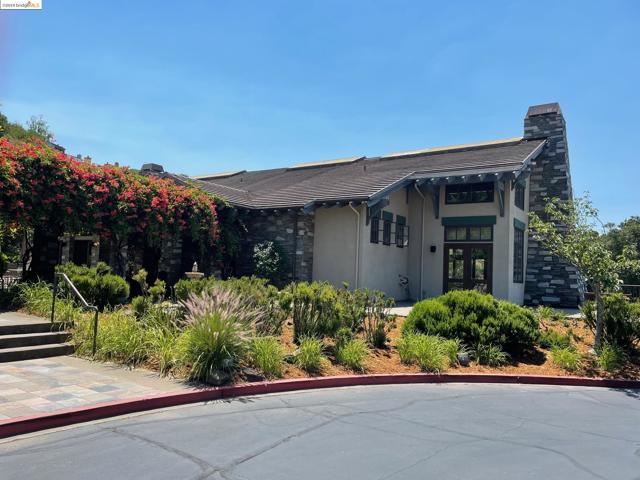 Image 40 of 42 For 1 Clipper Hill