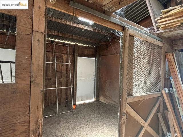 2325 Taylor Rd, Bethel Island CA: https://media.crmls.org/mediaz/8511e4f2-5fe2-4748-9ca1-ad9d1eccdfdf.jpg