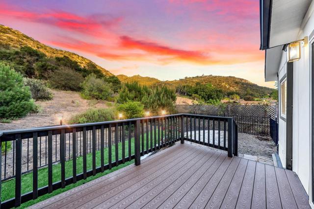 8975 Lawrence Welk Drive, Escondido CA: https://media.crmls.org/mediaz/85121e6f-9af7-4de4-a228-128feffe2cd5.jpg