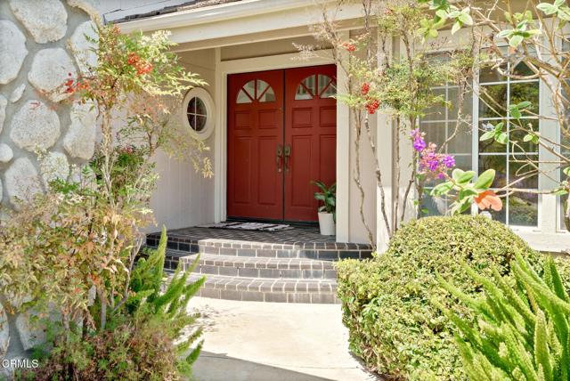 2048 Sierra Mesa Drive, Camarillo CA: https://media.crmls.org/mediaz/85126610-5195-46be-85b9-7e9d0ef8ff71.jpg