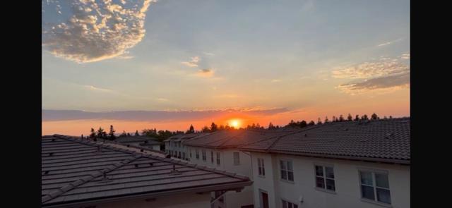 1068 Bigleaf Place, San Jose CA: https://media.crmls.org/mediaz/85130b28-5249-4b19-b30d-8aee38481a5b.jpg