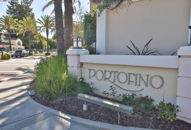11030 Via Sorrento, Cupertino CA: https://media.crmls.org/mediaz/851431bf-77ed-464f-8ee9-9e0b6f2f43b5.jpg