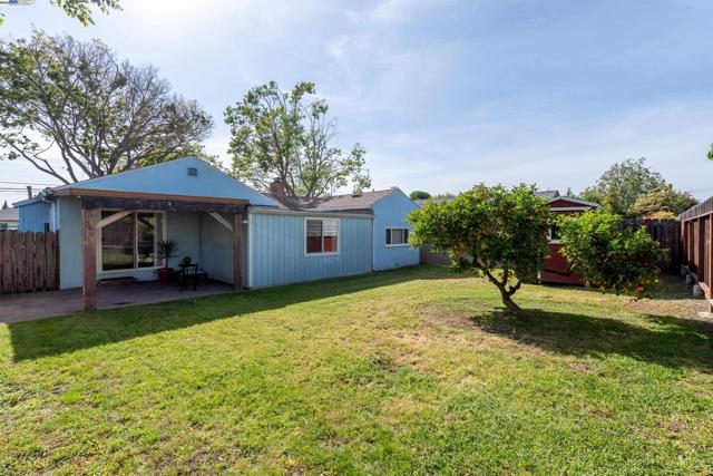 591 VIA ACALANES, San Lorenzo CA: https://media.crmls.org/mediaz/85143ad1-b5fa-4ad3-a606-ea346e52187e.jpg