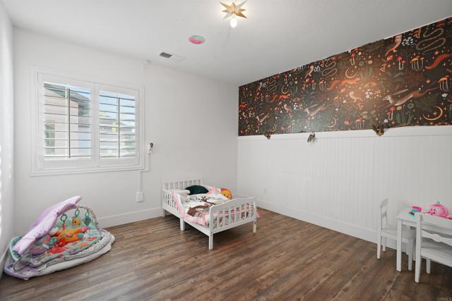 Image 12 of 29 For 29279 Meandering Circle