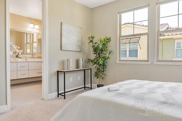 660 Tyrella Avenue, Mountain View CA: https://media.crmls.org/mediaz/851642d6-43df-4632-9721-7d933163894b.jpg