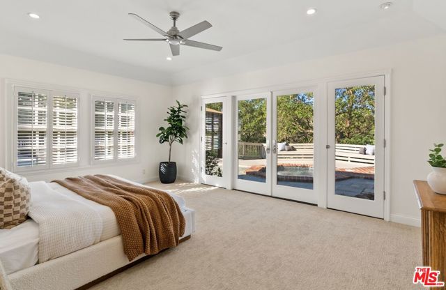 2596 Wallingford Drive, Beverly Hills CA: https://media.crmls.org/mediaz/8516a39c-ce49-447c-be83-980965f1725a.jpg