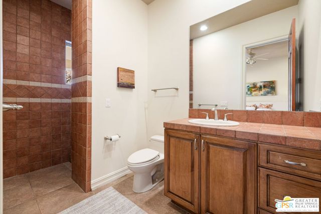 16 Villaggio Place, Rancho Mirage CA: https://media.crmls.org/mediaz/85172c54-f87a-4033-97e2-136127e54df3.jpg