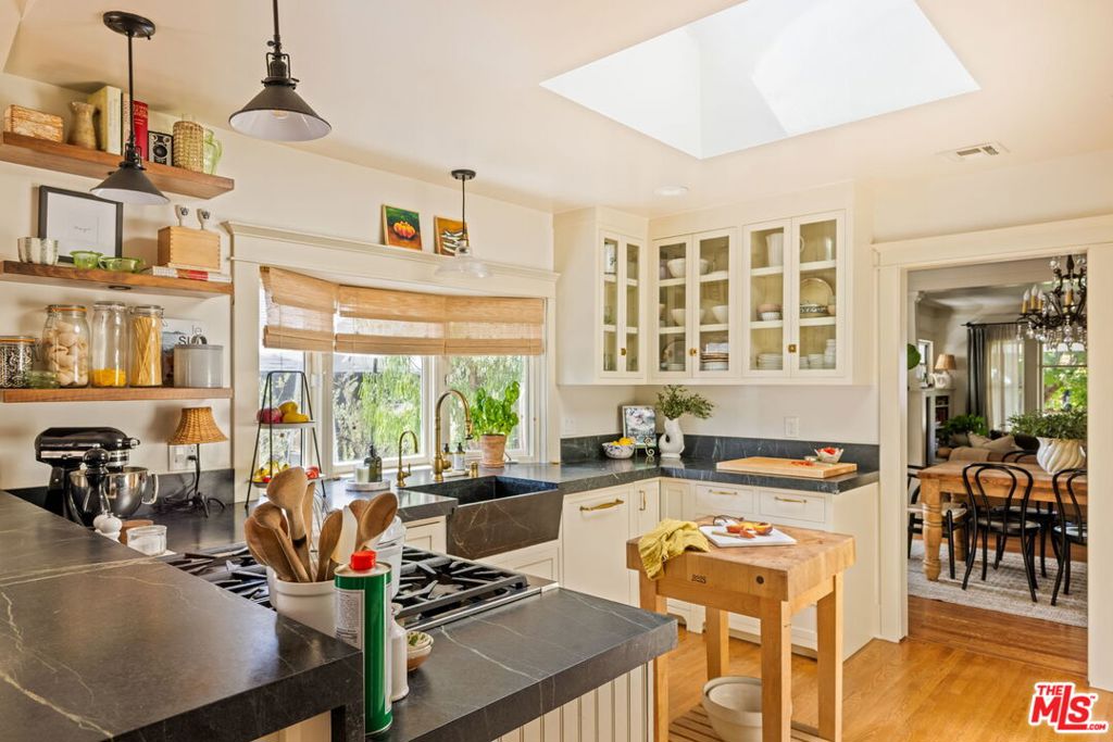 MLS #25608357 image #14