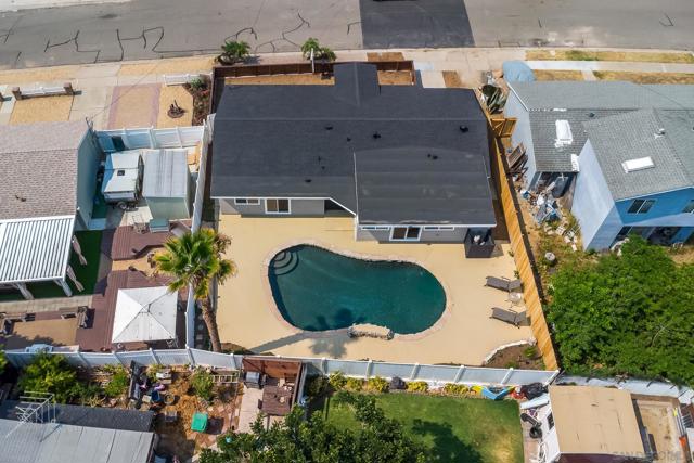 3366 Neosho Pl, San Diego CA: https://media.crmls.org/mediaz/851b0e47-9a57-4b71-ae0b-30da5b277000.jpg