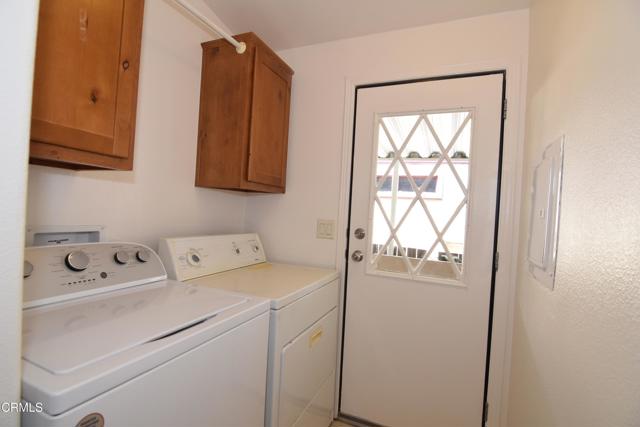 4201 Topanga Canyon Blvd. Boulevard, Woodland Hills CA: https://media.crmls.org/mediaz/851b3c77-280c-4a07-b754-82822d608018.jpg