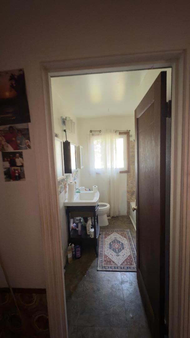 909 Elizabeth Way, Sunnyvale CA: https://media.crmls.org/mediaz/851b4203-2f93-4fcd-ac1a-c7bea59c641a.jpg