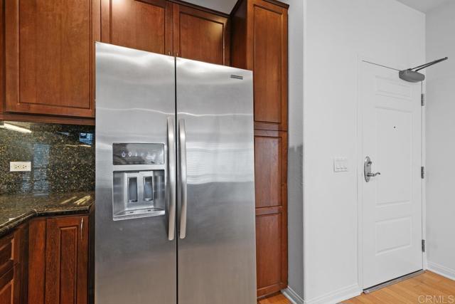 Detail Gallery Image 8 of 27 For 3857 Pell Pl #406,  San Diego,  CA 92130 - 2 Beds | 2 Baths