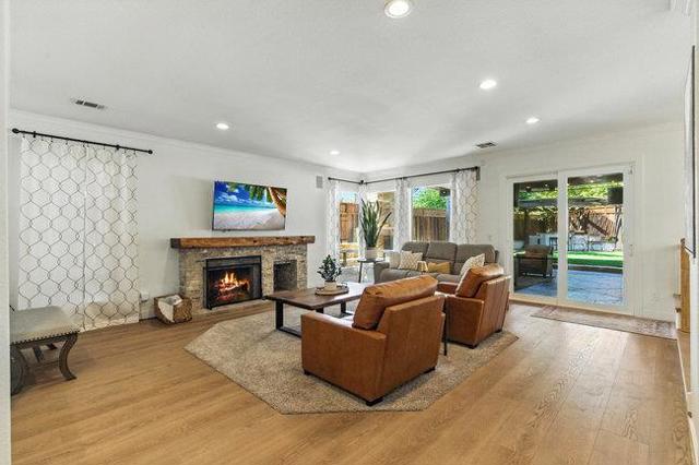 4252 Merlot Court, San Jose CA: https://media.crmls.org/mediaz/851c1f09-3756-4fc1-9edd-02e69511acd1.jpg