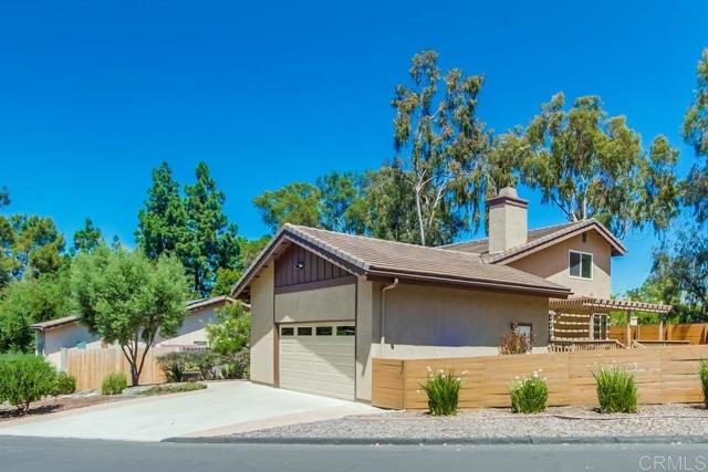 Detail Gallery Image 2 of 63 For 1023 Mimosa Ave, Vista,  CA 92081 - 4 Beds | 2/1 Baths
