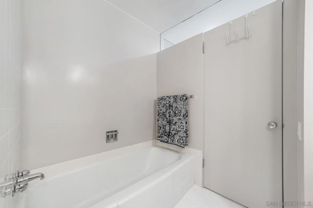 3200 6th Avenue, San Diego CA: https://media.crmls.org/mediaz/851c82c9-2d2a-4c8f-a9c2-b630cfcb0614.jpg