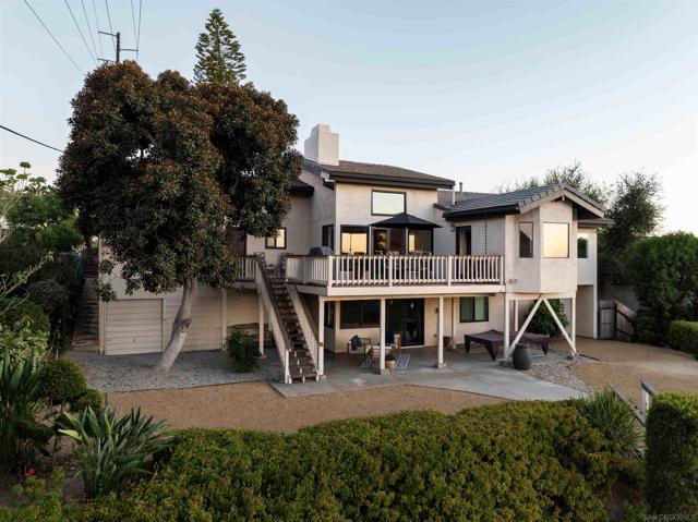 17924 Saint Andrews Dr, Poway CA: https://media.crmls.org/mediaz/851c9f34-a1a9-4869-9fc6-6906b5078706.jpg