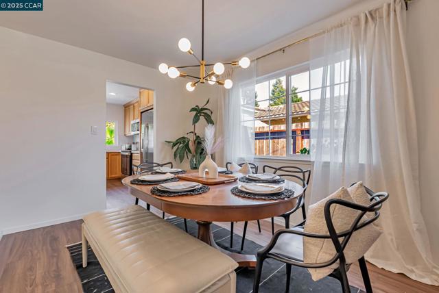 1836 Boxwood Dr, Concord CA: https://media.crmls.org/mediaz/851d08ac-2e79-4513-ab64-a5b549f3532f.jpg