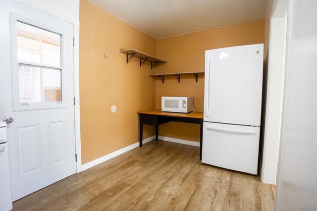 12643 Castle Court Dr, Lakeside CA: https://media.crmls.org/mediaz/851ddc05-f22d-487c-98bb-781f3e67c203.jpg