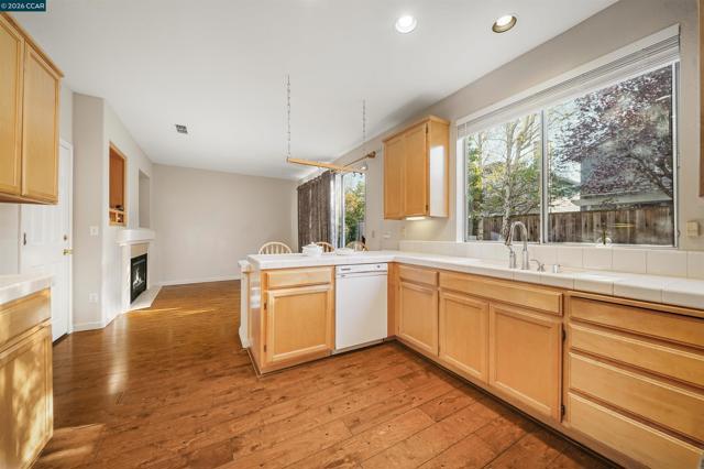 Image 30 of 60 For 34 Elmwood Dr