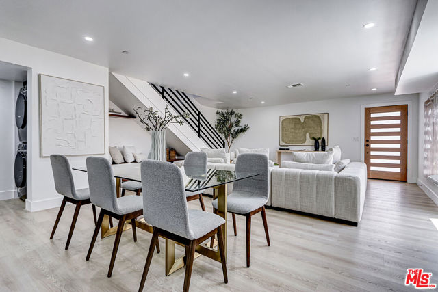 1291 Sycamore, Los Angeles CA: https://media.crmls.org/mediaz/851e4bfb-f750-4614-83e2-e331f253d6f6.jpg